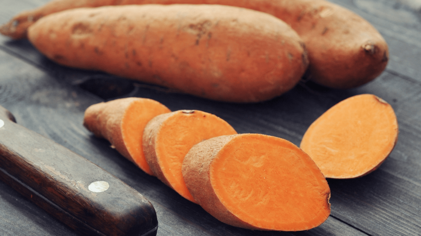 Sweet Potatoes Vs Regular Potatoes A Comparison sweet-potatoes-vs-regular-potatoes-a-comparison